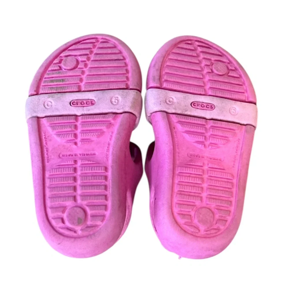 CROCS Pink Kids Sandals with Flower Accent Children’s Size 5